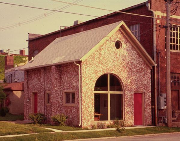 102 S Independence St